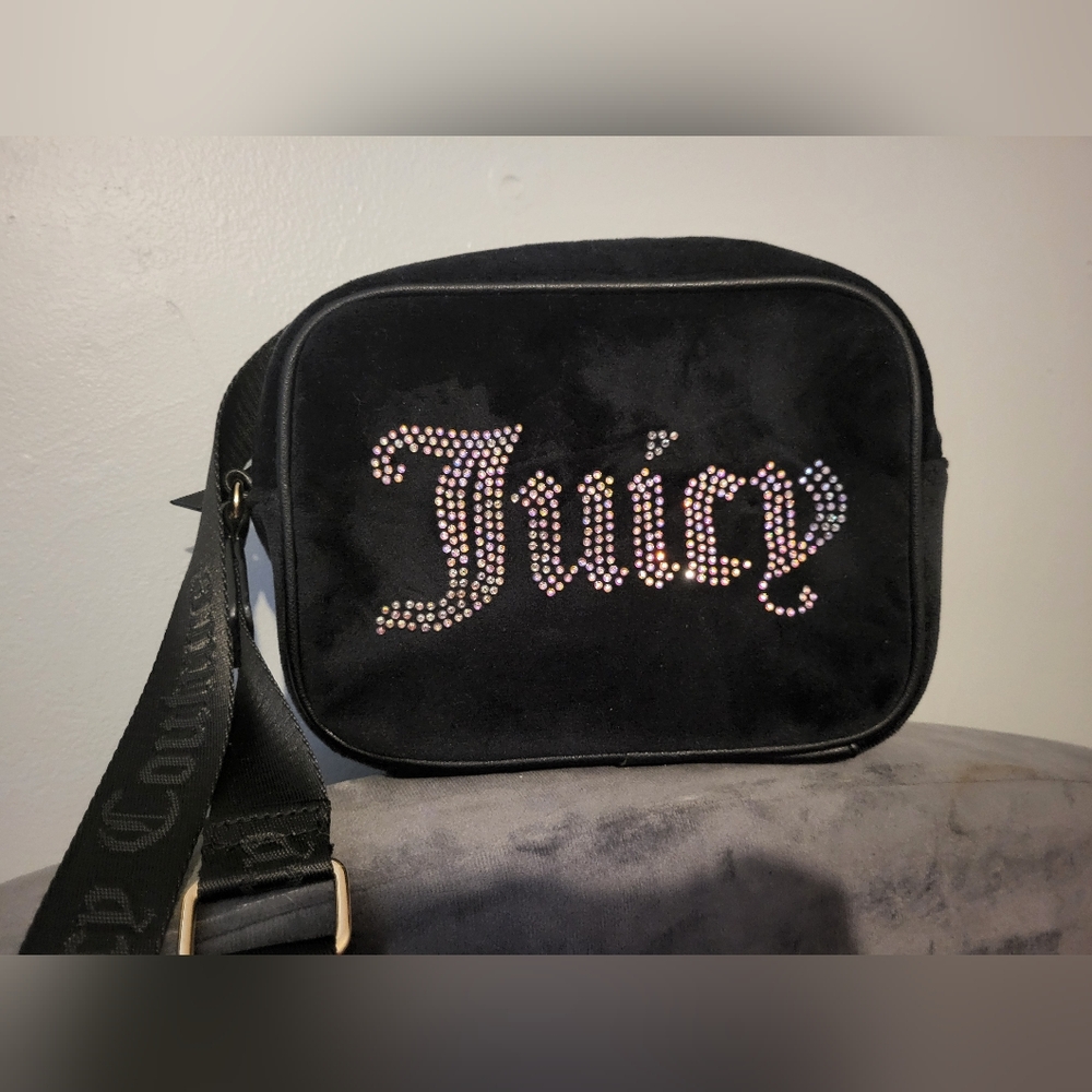 Juicy Crossbody